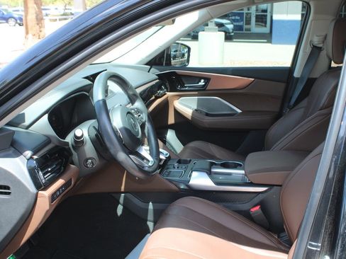 Used 2024 Acura MDX SH-AWD w/ Technology Package image 13