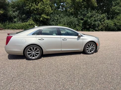 Used 2013 Cadillac XTS Luxury w/ Driver Awareness Package FWD image 11