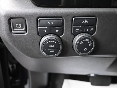 Certified 2023 Chevrolet Silverado 1500 LT image 17