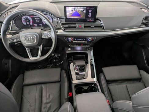 Certified 2025 Audi Q5 2.0T Premium image 16