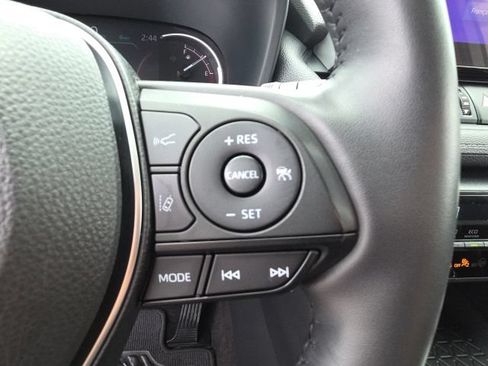 Used 2023 Toyota RAV4 XLE Premium AWD/4WD image 35