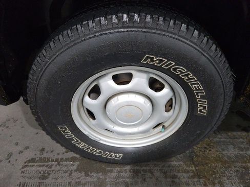 Used 2016 Ford F150 XL w/ Equipment Group 101A Mid image 8