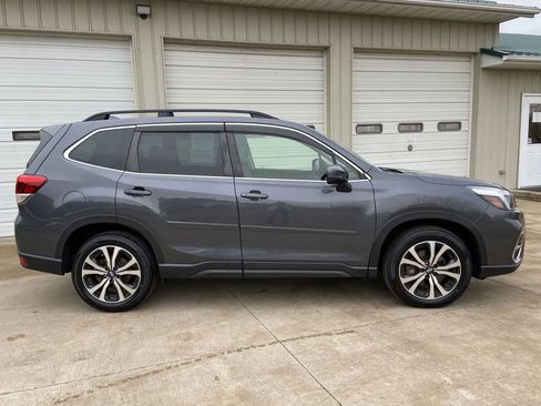 Used 2021 Subaru Forester Limited image 8