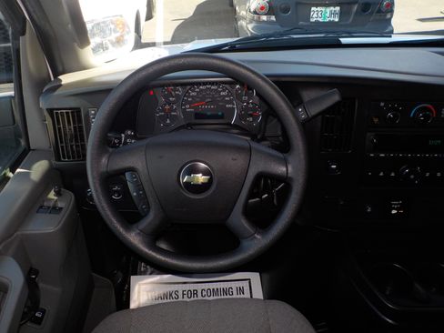 Used 2017 Chevrolet Express 3500 LT w/ LT Preferred Equipment Group RWD image 27