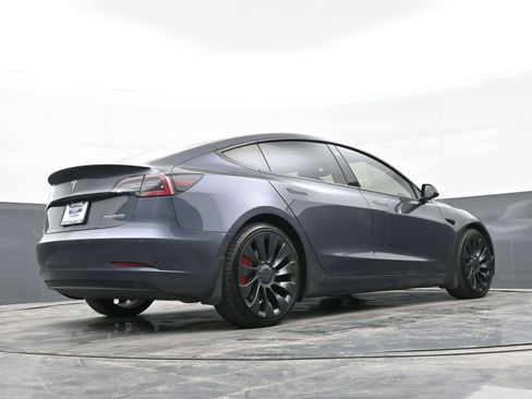 Used 2022 Tesla Model 3 Performance image 39