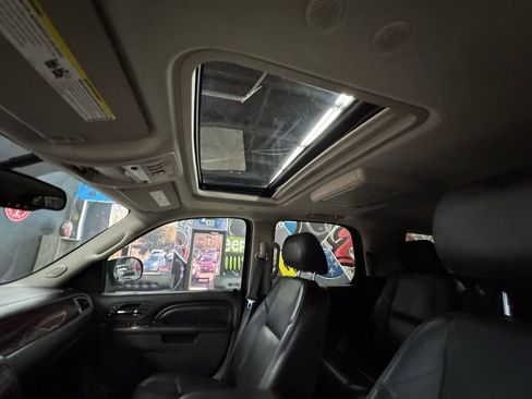 Used 2014 GMC Yukon Denali image 39