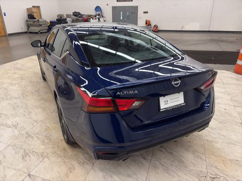 Used 2024 Nissan Altima 2.5 SR image 5