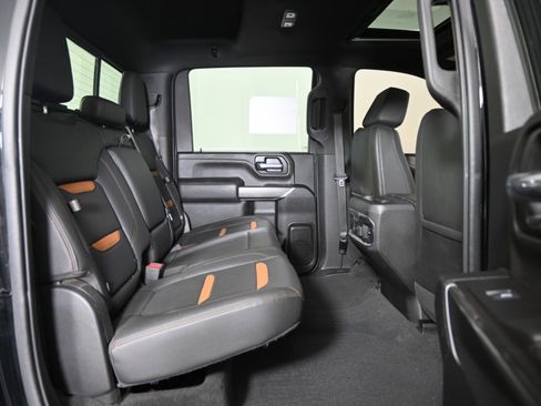 Used 2021 GMC Sierra 3500 AT4 image 17