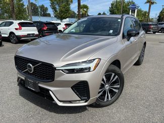 Certified 2025 Volvo XC60 B5 Core image 1