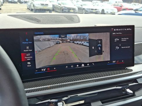 Used 2025 BMW X7 M60i AWD/4WD image 21