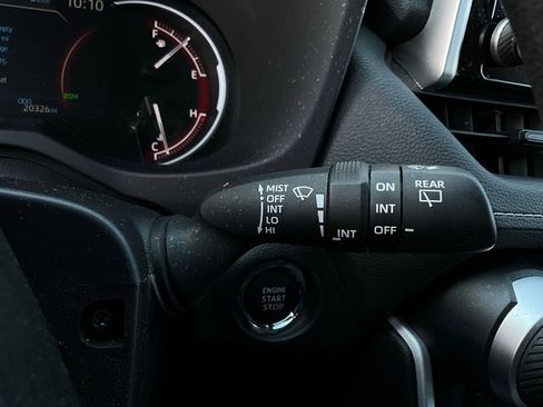 Used 2025 Toyota RAV4 XLE image 36