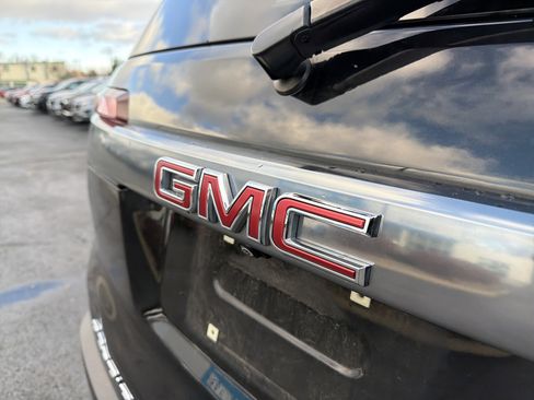 Used 2023 GMC Acadia AT4 w/ Preferred Package image 32