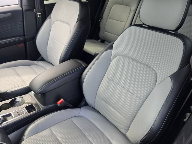 Used 2024 Ford Escape SE FWD image 9