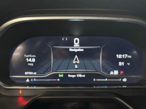 Used 2023 GMC Yukon SLT image 17