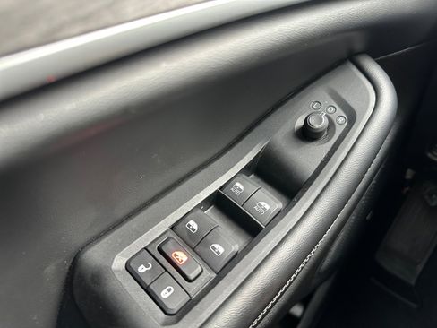 Used 2023 Jeep Grand Cherokee 4WD 4xe w/ Luxury Tech Group II image 16