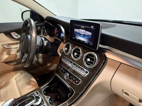 Used 2017 Mercedes-Benz C 300 Coupe image 38