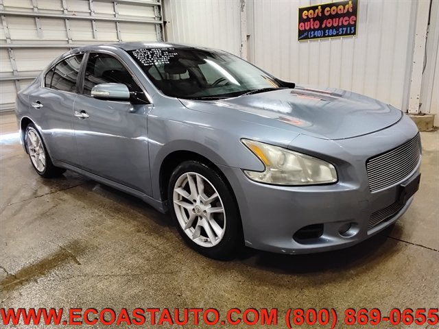 Used 2011 Nissan Maxima 3.5 SV w/ Monitor Pkg FWD image 4