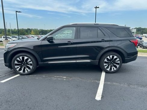 Used 2025 Ford Explorer Platinum w/ LUX Leather Package AWD/4WD image 2