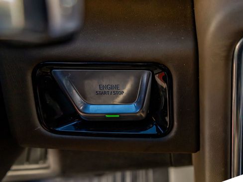 Used 2025 GMC Yukon Denali Ultimate image 23