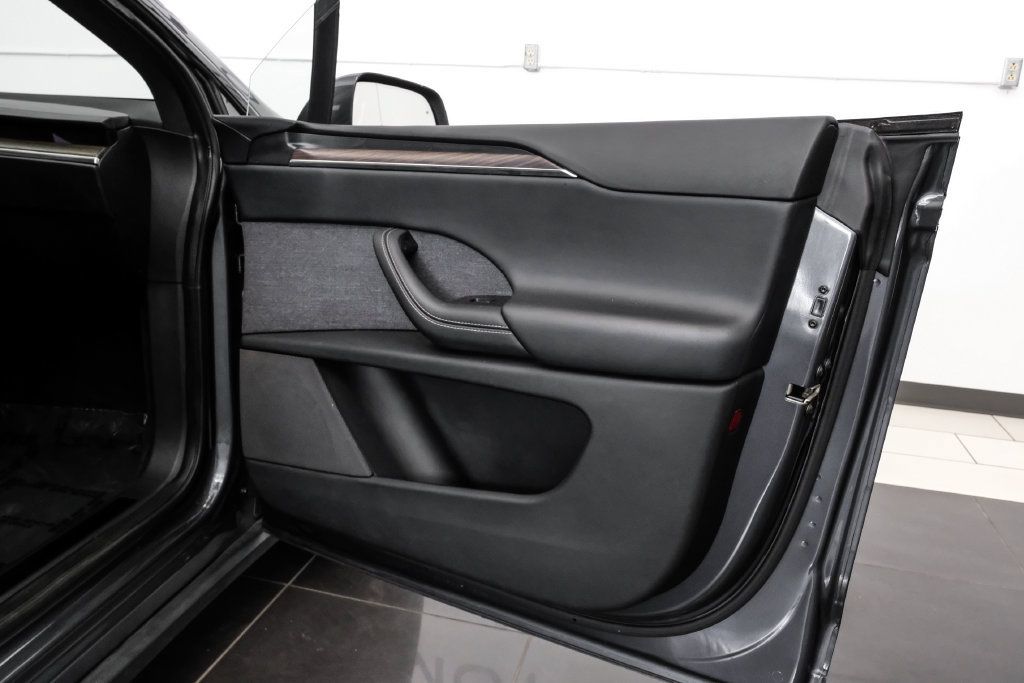 Used 2022 Tesla Model X AWD/4WD image 57