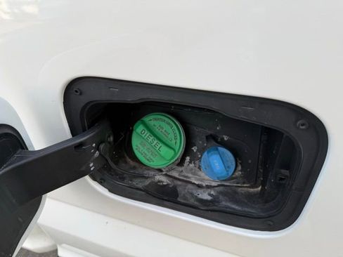 Certified 2020 Ford F350 Platinum image 19