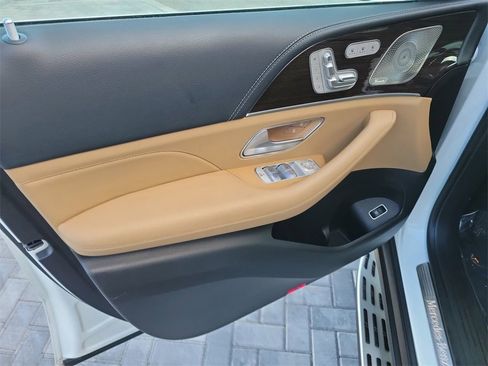 Used 2024 Mercedes-Benz GLE 350 4MATIC image 23