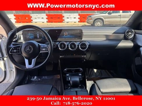 Used 2023 Mercedes-Benz CLA 250 4MATIC w/ Premium Package image 21