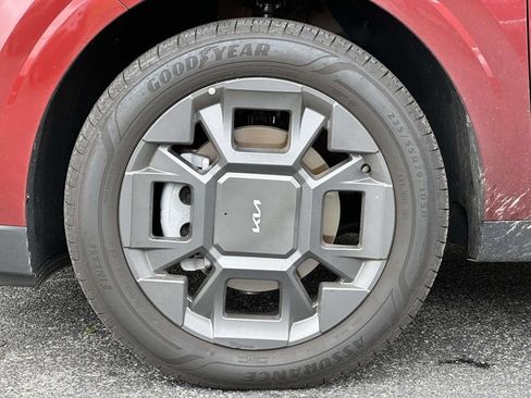 Used 2026 Kia Carnival EX FWD image 7