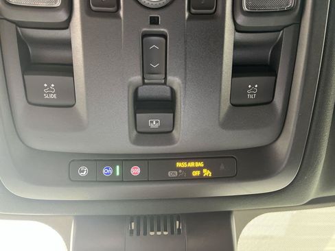 Certified 2025 GMC Yukon Denali w/ Sun & Power Step Package AWD/4WD image 30