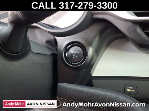 Used 2025 Toyota Sienna XLE FWD image 36
