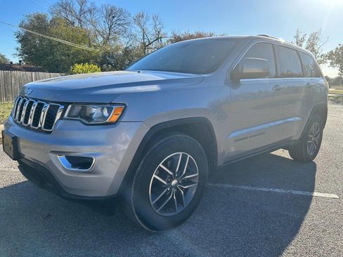 Used 2017 Jeep Grand Cherokee Laredo w/ Quick Order Package 2BE image 1