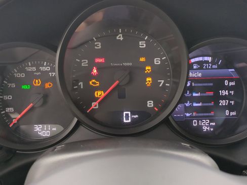 Certified 2025 Porsche 718 Cayman RWD image 12