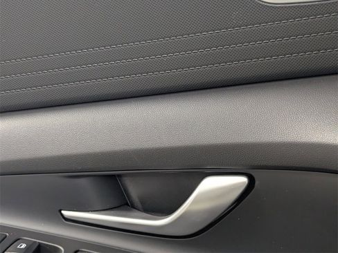 Certified 2024 Hyundai Elantra Blue image 14