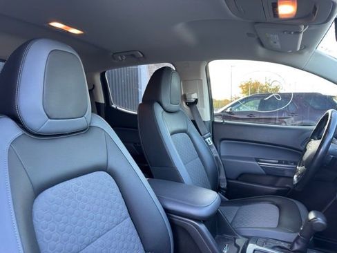 Used 2019 Chevrolet Colorado Z71 image 9