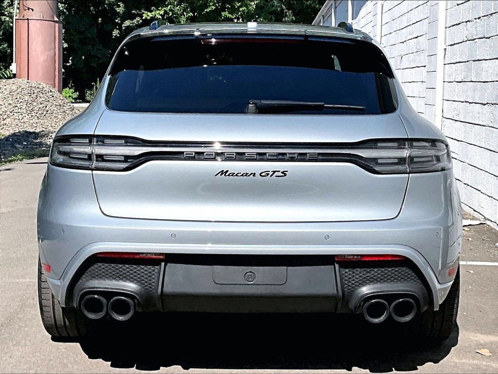 Certified 2023 Porsche Macan GTS AWD/4WD image 9