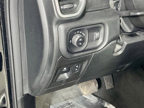 Used 2022 RAM 1500 Big Horn image 10