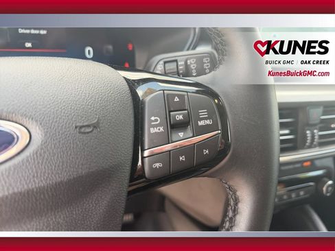 Used 2025 Ford Escape Platinum AWD/4WD image 18