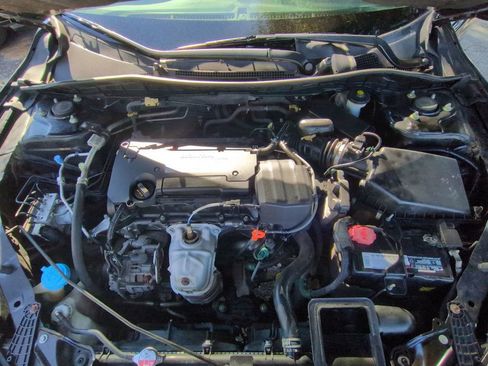 Used 2015 Honda Accord LX image 11