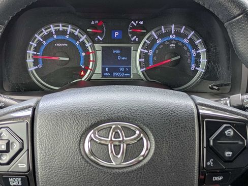 Used 2019 Toyota 4Runner Limited AWD/4WD image 29