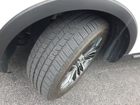 Used 2016 Ford Explorer Platinum AWD/4WD image 7