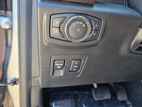 Used 2020 Ford F150 XLT w/ Equipment Group 302A Luxury AWD/4WD image 33
