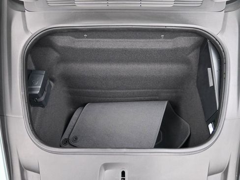 Certified 2025 Porsche 911 Carrera image 28