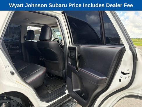 Used 2020 Toyota 4Runner TRD Off-Road Premium w/ Moonroof Package AWD/4WD image 38