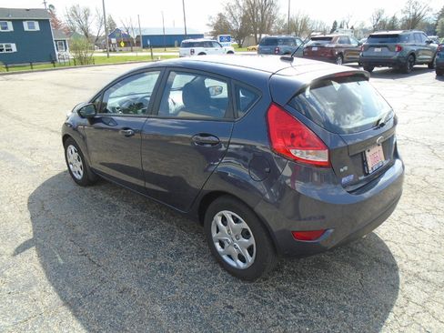 Used 2013 Ford Fiesta SE w/ Super Fuel Economy Pkg image 7