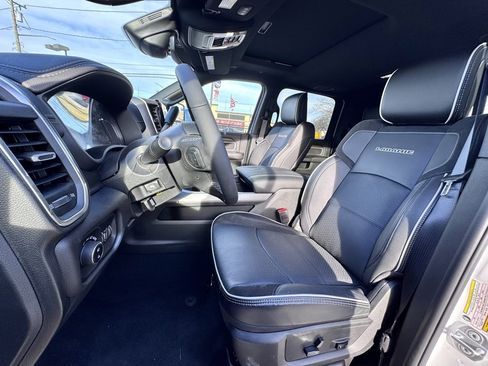 Used 2025 RAM 2500 Laramie w/ Night Edition image 14