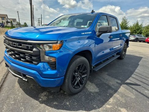 Used 2022 Chevrolet Silverado 1500 Custom AWD/4WD image 3
