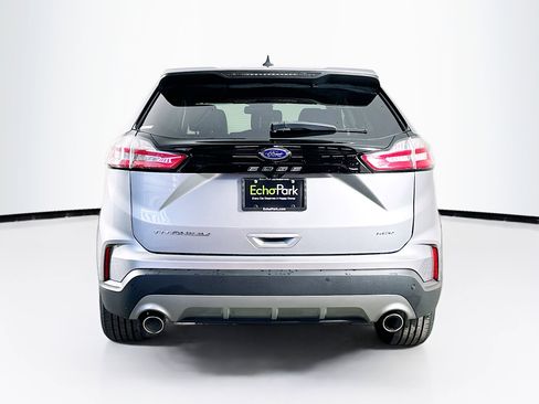 Used 2024 Ford Edge Titanium image 7