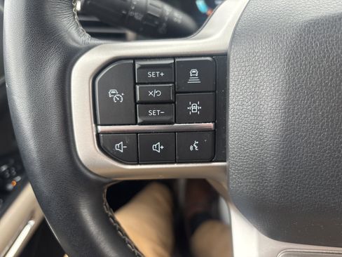 Used 2022 Ford Expedition Max Limited image 19