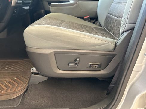 Used 2017 RAM 1500 Big Horn image 35