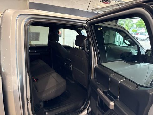 Used 2020 Ford F150 XLT w/ Equipment Group 302A Luxury AWD/4WD image 15